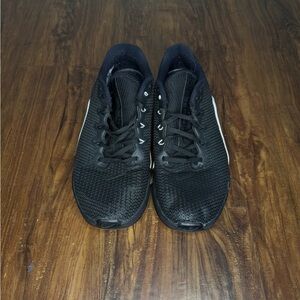 Women’s Nike metcons